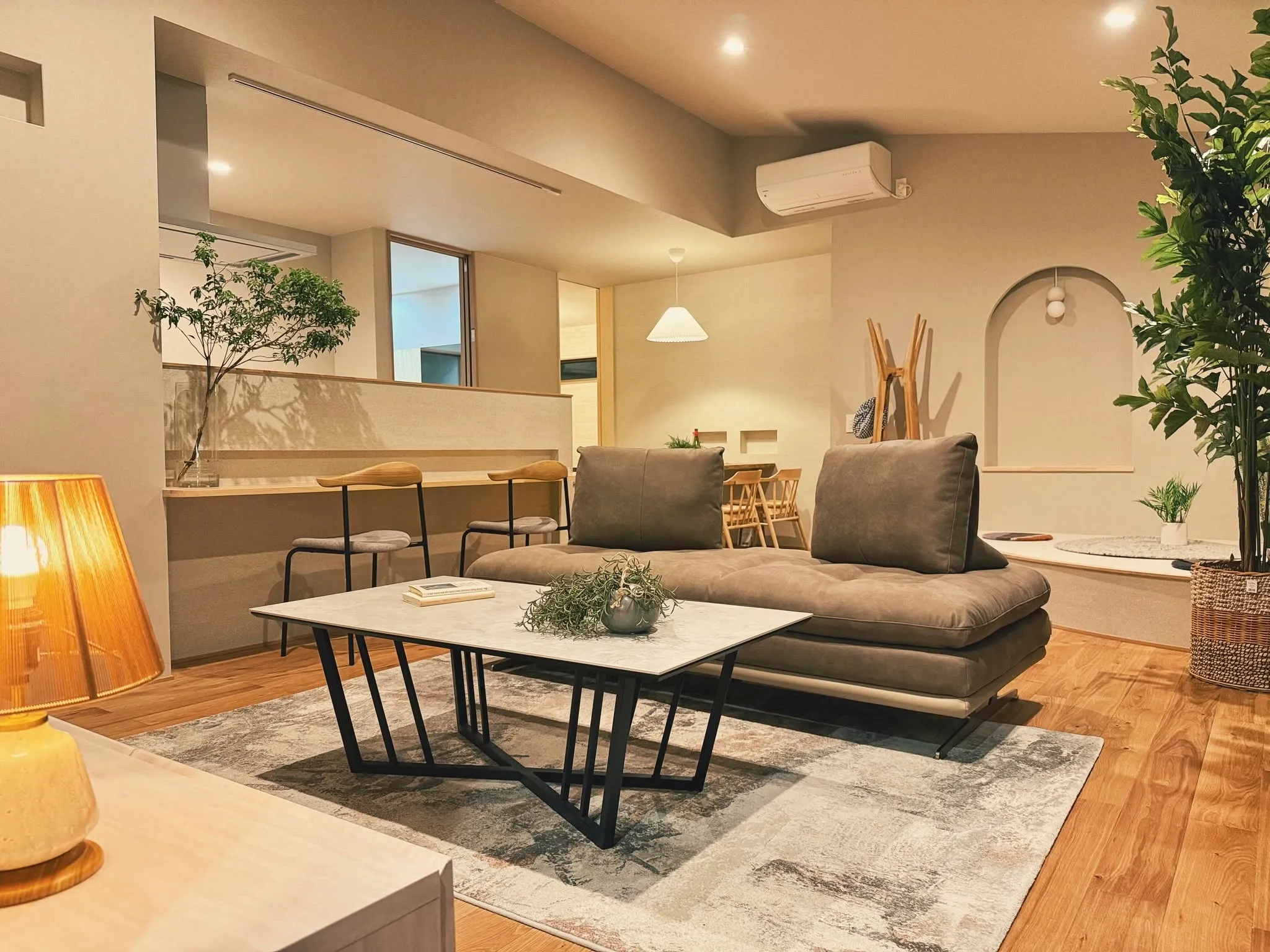 【納品事例】 中津市の新築に家具・雑貨一式をコーディネートさ...